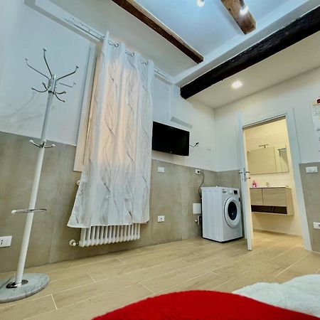 50 Tourist House Bologna - Pratello - Self Check-In Apartment Luaran gambar