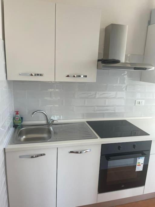 50 Tourist House Bologna - Pratello - Self Check-In Apartment Luaran gambar