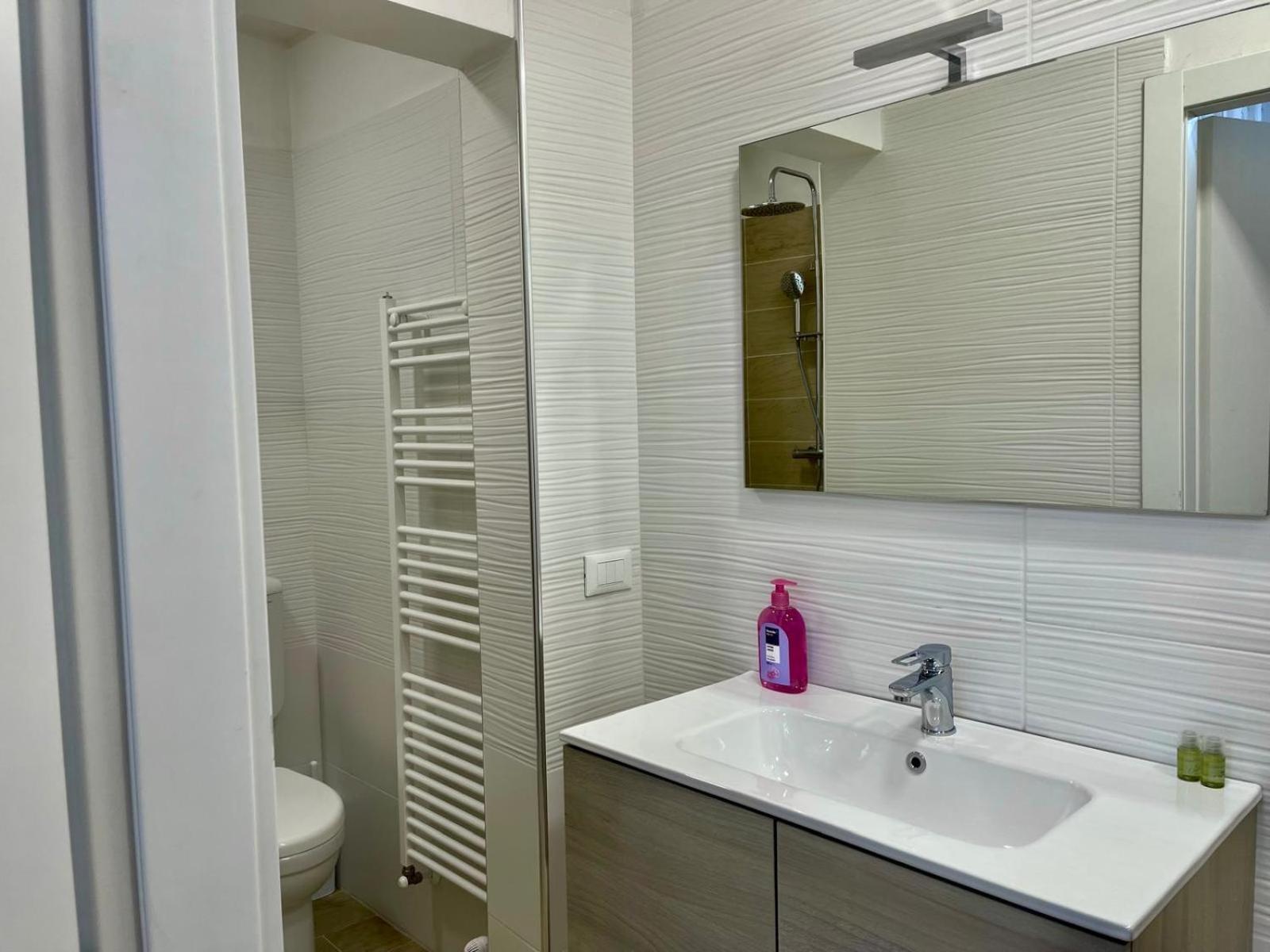 50 Tourist House Bologna - Pratello - Self Check-In Apartment Luaran gambar