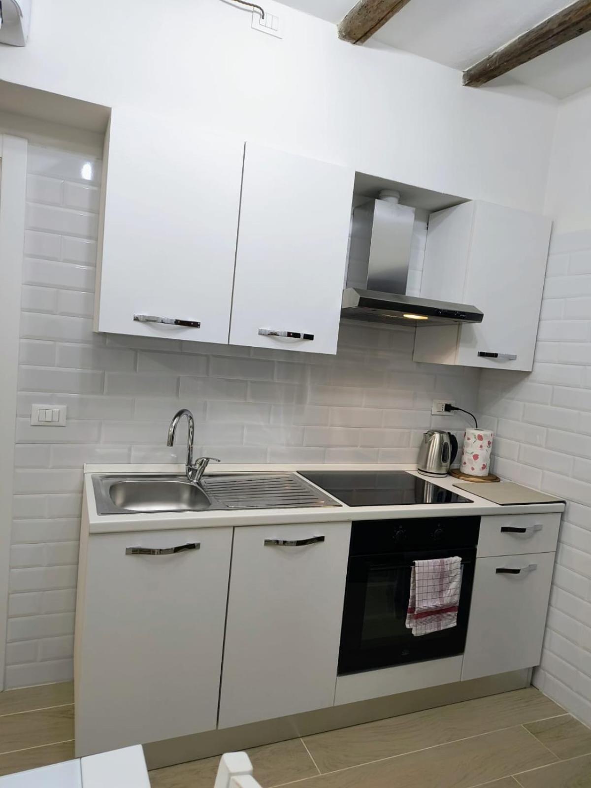 50 Tourist House Bologna - Pratello - Self Check-In Apartment Luaran gambar