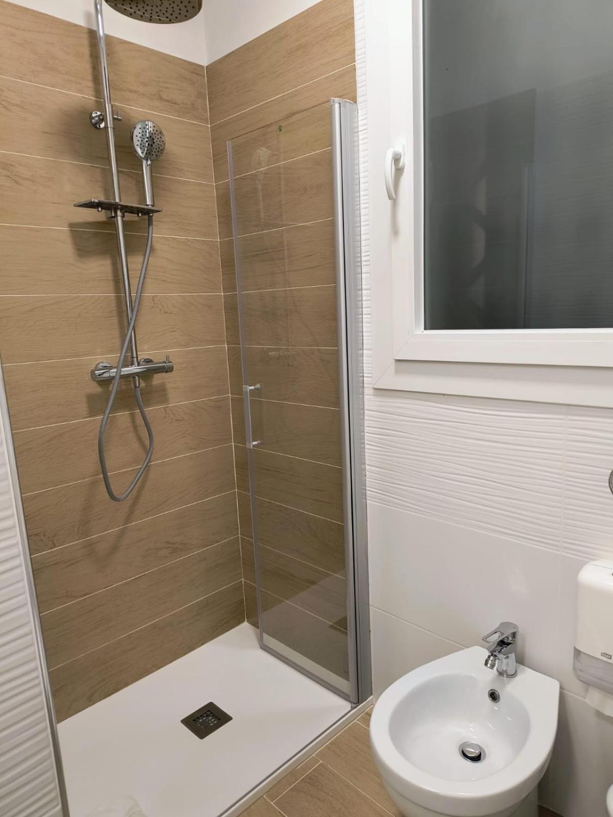 50 Tourist House Bologna - Pratello - Self Check-In Apartment Luaran gambar