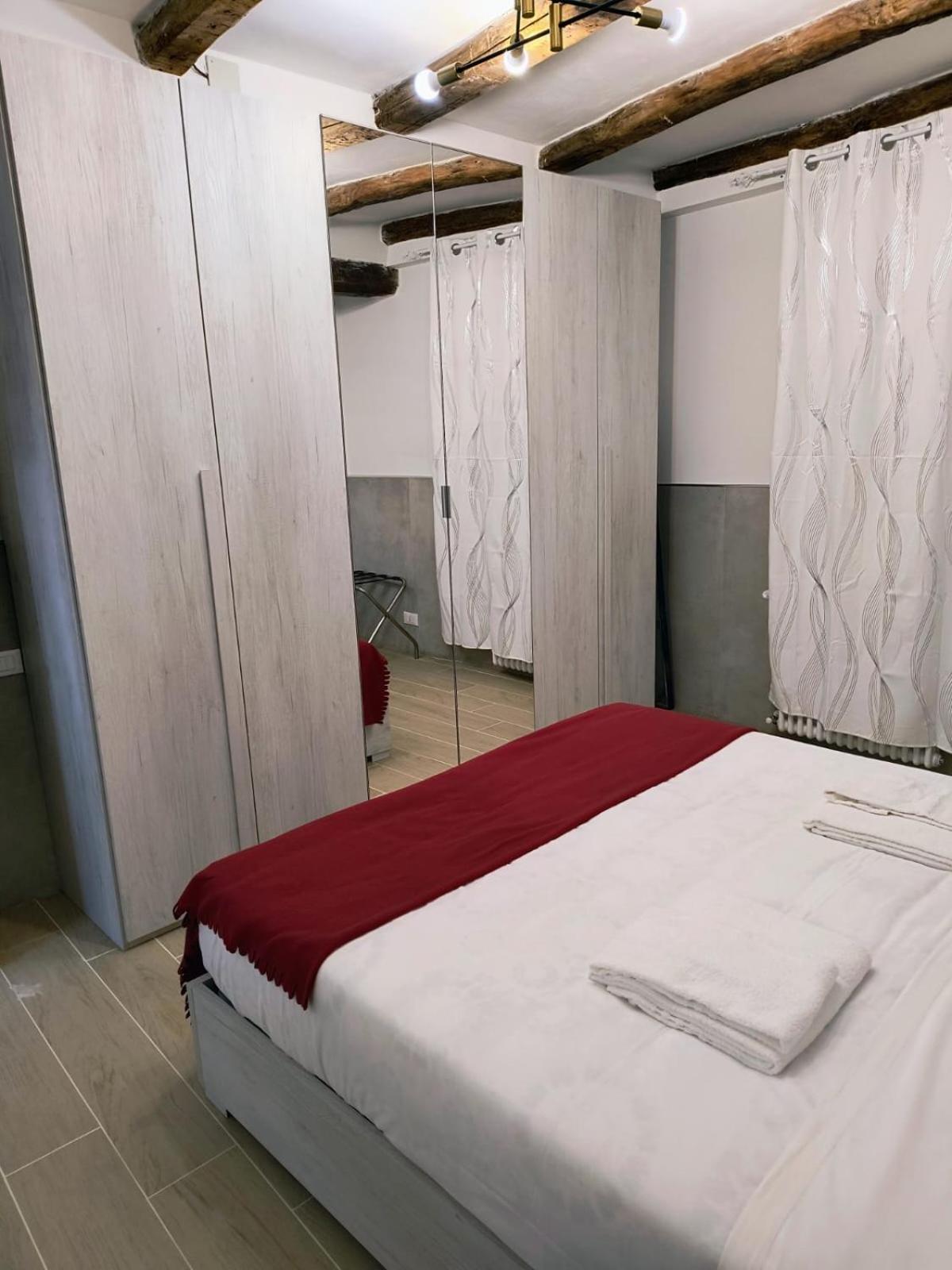 50 Tourist House Bologna - Pratello - Self Check-In Apartment Luaran gambar