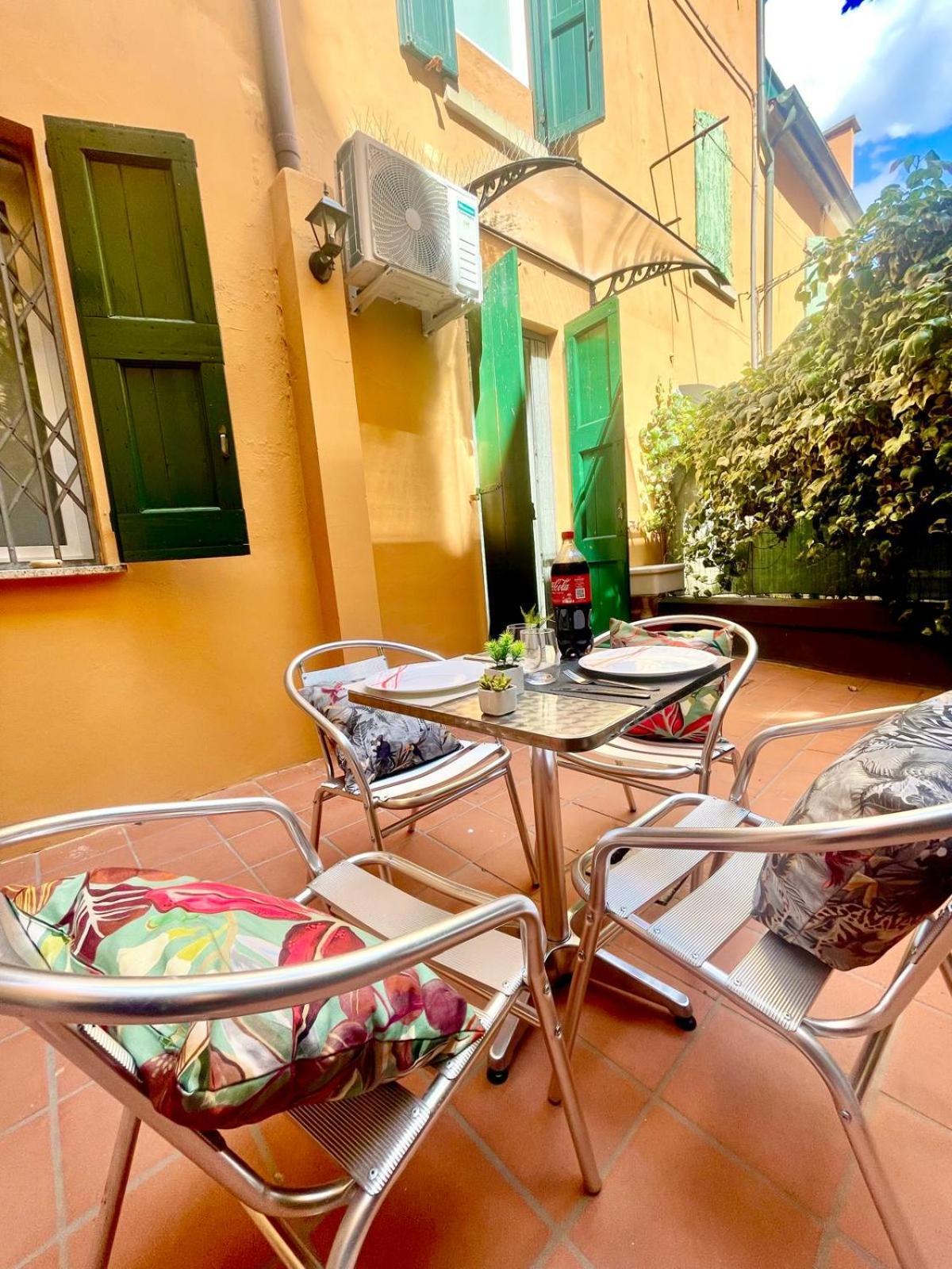 50 Tourist House Bologna - Pratello - Self Check-In Apartment Luaran gambar